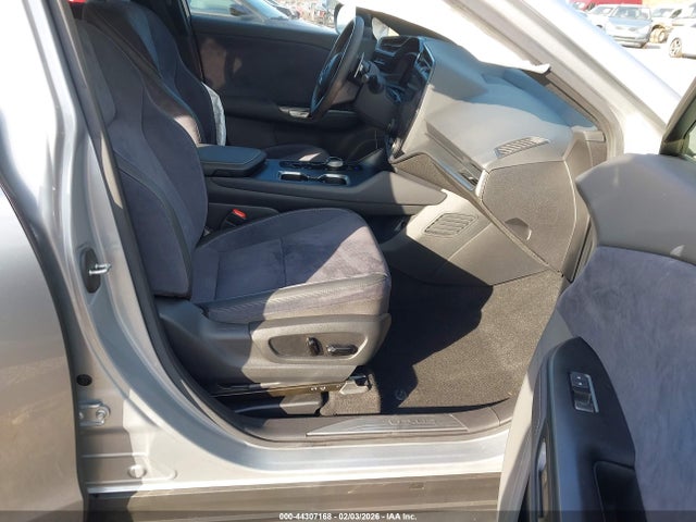 2023 LEXUS RZ 450E JTJAAAAB4PA006134 Photo 4