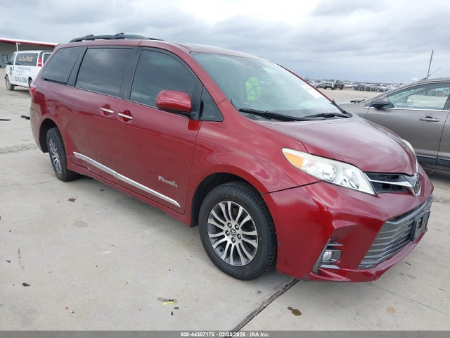 Toyota Sienna Xle 8 Passenger 2018 5TDYZ3DCXJS944143 zdjęcie główne