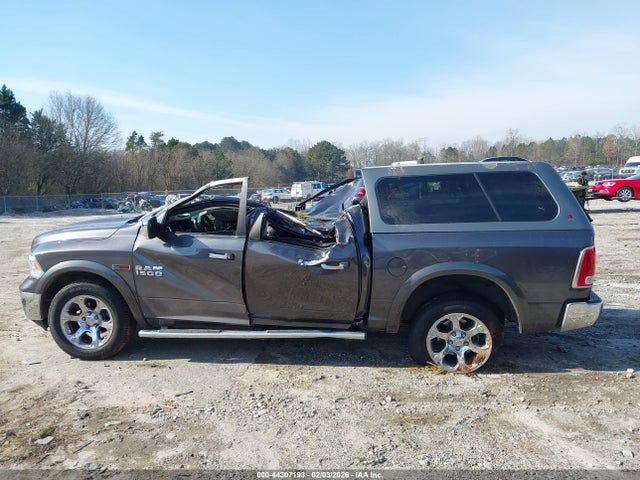 1C6RR7NM7JS312878 RAM 1500 Laramie 4x4 5&#039;7 Box