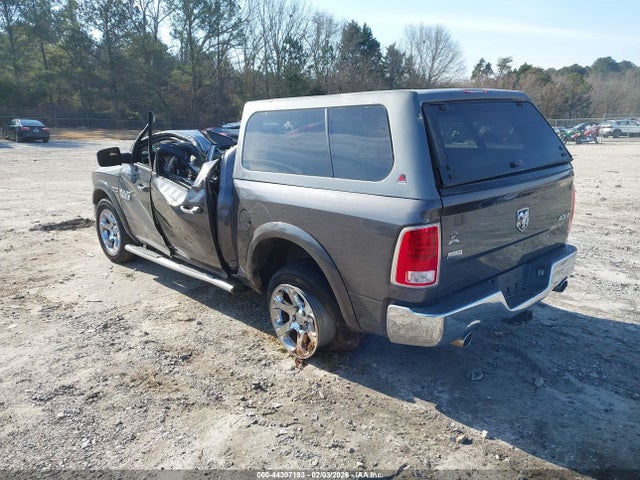 1C6RR7NM7JS312878 RAM 1500 Laramie 4x4 5&#039;7 Box
