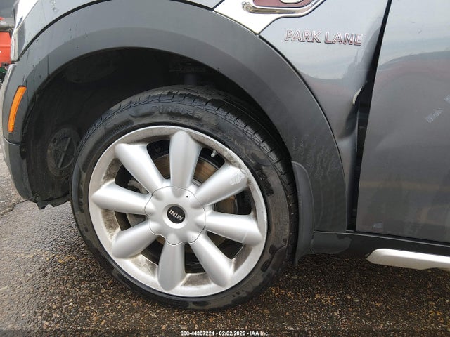 2016 MINI COUNTRYMAN WMWZC5C59GWT38648 Photo 5