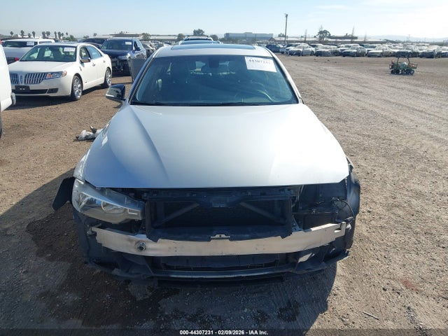 2015 Bmw 328i მანქანა იყიდება აუქციონზე, vin: WBA3A5C50FF606433, აუქციონის ნომერი: 44307231