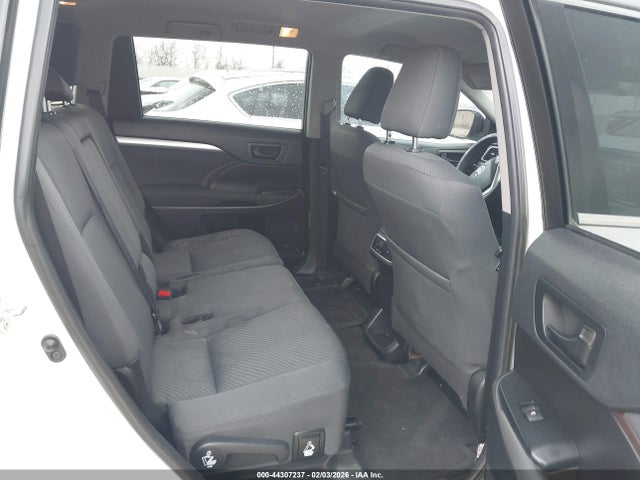 5TDZZRFH9KS352539 Toyota Highlander Le