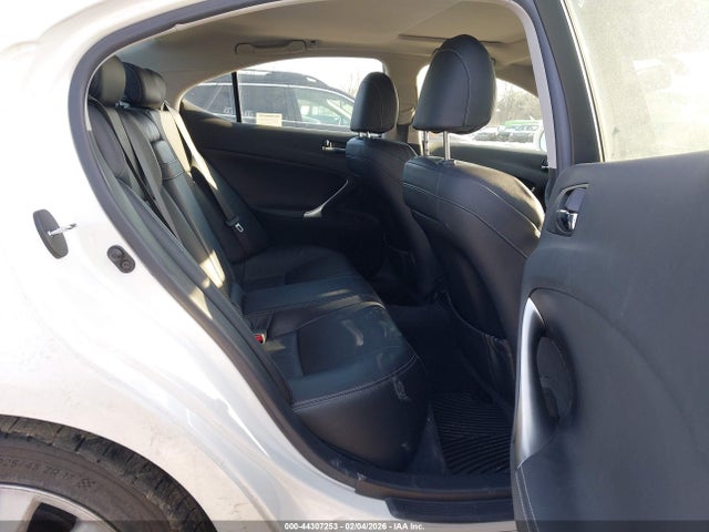 44307253 :رقم المزاد ، JTHCK262X92032367 vin ، 2009 Lexus Is 250 مزاد بيع