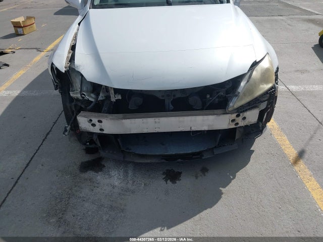 44307265 :رقم المزاد ، JTHBF5C29A2096443 vin ، 2010 Lexus Is 250 مزاد بيع