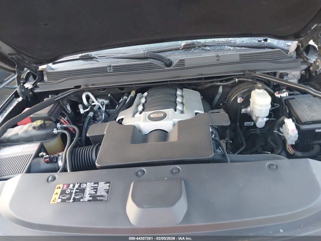 44307281 :رقم المزاد ، 1GYS3AKJ7LR140813 vin ، 2020 Cadillac Escalade 2wd Standard مزاد بيع