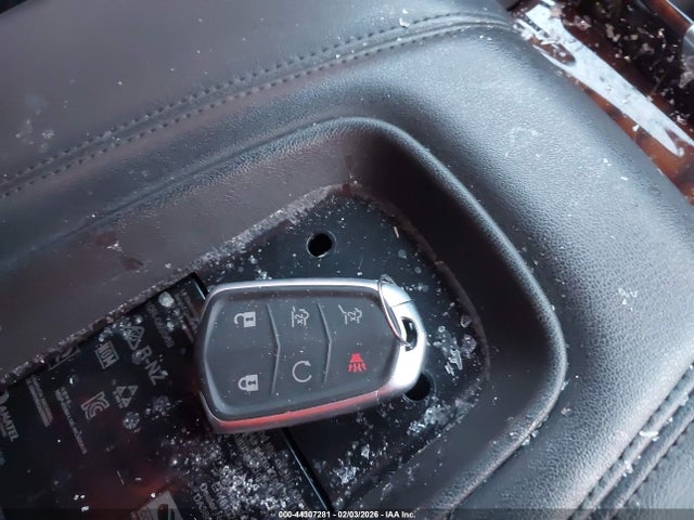 44307281 :رقم المزاد ، 1GYS3AKJ7LR140813 vin ، 2020 Cadillac Escalade 2wd Standard مزاد بيع