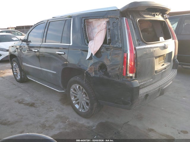44307281 :رقم المزاد ، 1GYS3AKJ7LR140813 vin ، 2020 Cadillac Escalade 2wd Standard مزاد بيع