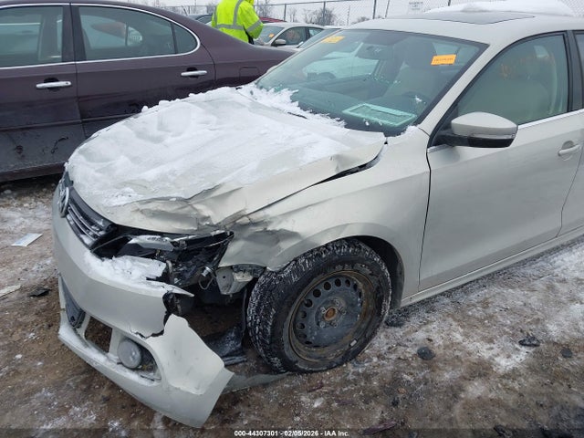 Продажа на аукционе авто 2011 Volkswagen Jetta 2.0l Tdi, vin: 3VWLL7AJ4BM110003, номер лота: 44307301