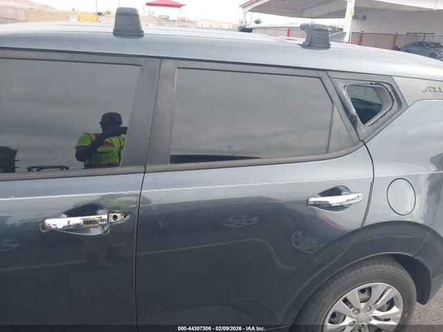 KNDJ23AU6L7099257 KIA SOUL LX