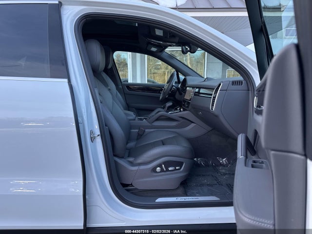 2019 PORSCHE CAYENNE WP1AA2AY7KDA07037 Photo 4