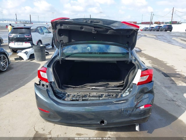 1G1BE5SM8H7158802 Chevrolet Cruze Lt Auto