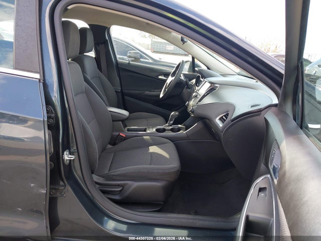 1G1BE5SM8H7158802 Chevrolet Cruze Lt Auto