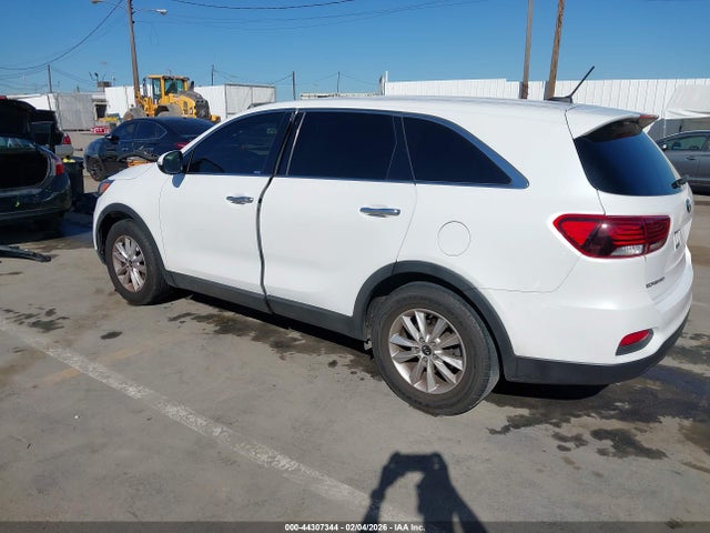 5XYPG4A58KG560759 KIA Sorento 3.3l Lx