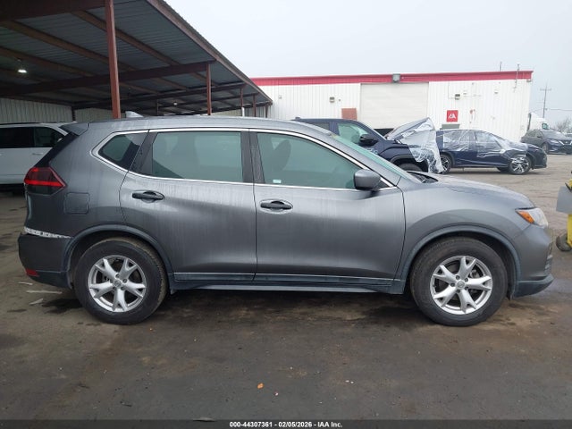 Nissan ROGUE S 2018 KNMAT2MTXJP522557 Image 13