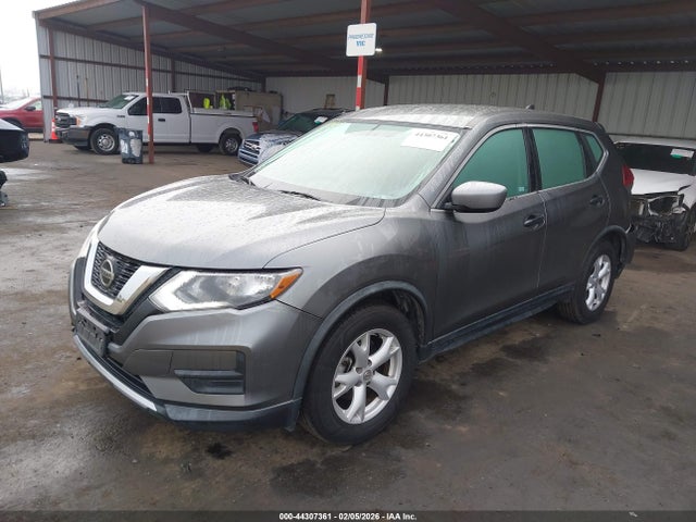 Nissan ROGUE S 2018 KNMAT2MTXJP522557 Image 2