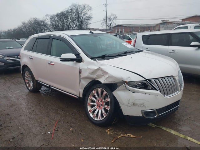 2LMDJ8JK2EBL17622 Lincoln MKX
