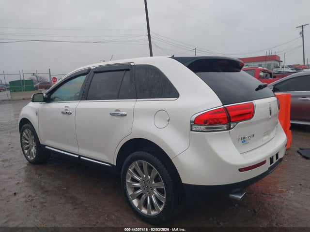 2LMDJ8JK2EBL17622 Lincoln MKX