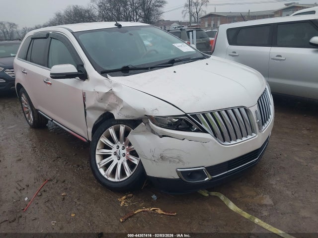 2LMDJ8JK2EBL17622 Lincoln MKX