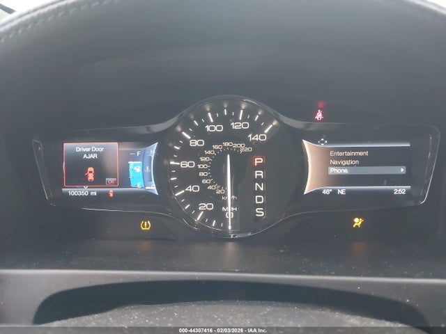 2LMDJ8JK2EBL17622 Lincoln MKX