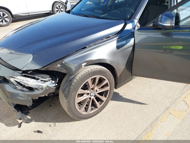 2018 BMW 320I WBA8E5G5XJNU45995 Photo 5
