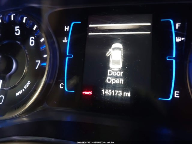 44307492 :رقم المزاد ، 1C3CCCAB4GN150958 vin ، 2016 Chrysler 200 Limited مزاد بيع
