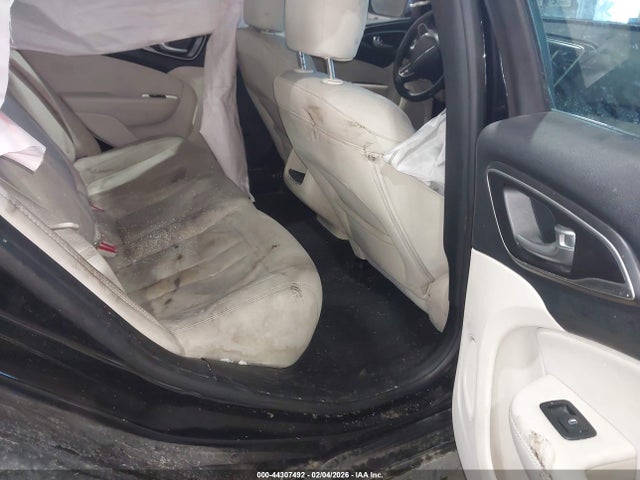 44307492 :رقم المزاد ، 1C3CCCAB4GN150958 vin ، 2016 Chrysler 200 Limited مزاد بيع