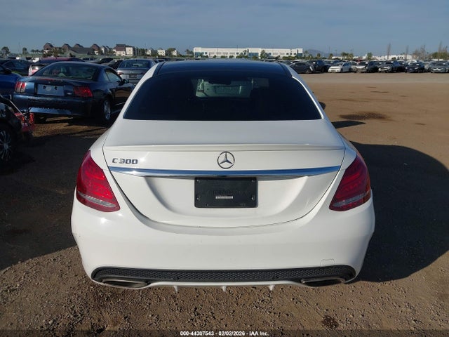 55SWF4JB3GU126069 Mercedes-Benz C 300 Sport