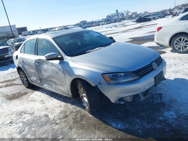 44307574 :رقم المزاد ، 3VWDP7AJ4DM374141 vin ، 2013 Volkswagen Jetta Se مزاد بيع