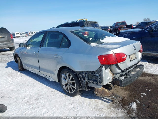 44307574 :رقم المزاد ، 3VWDP7AJ4DM374141 vin ، 2013 Volkswagen Jetta Se مزاد بيع