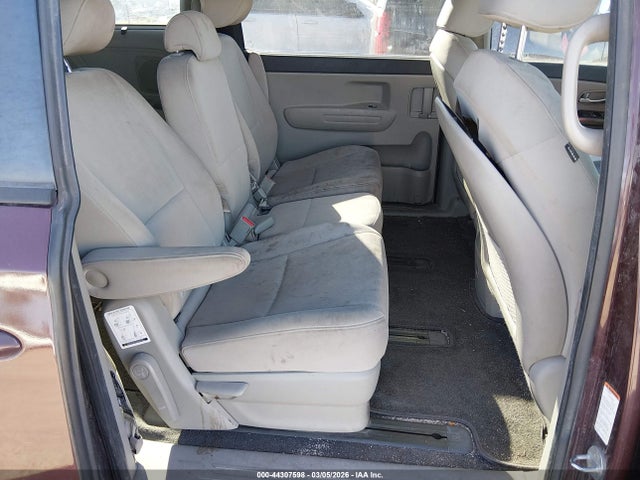 KIA SEDONA LX 2015 KNDMB5C1XF6060872 Image 8
