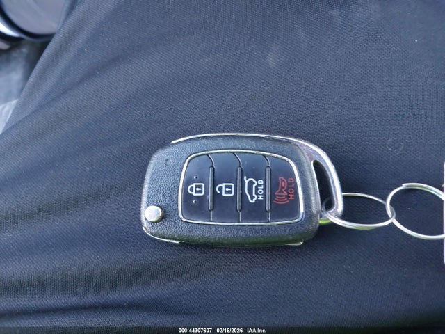 5XYZTDLBXJG560588 Hyundai Santa Fe Sport 2.4l