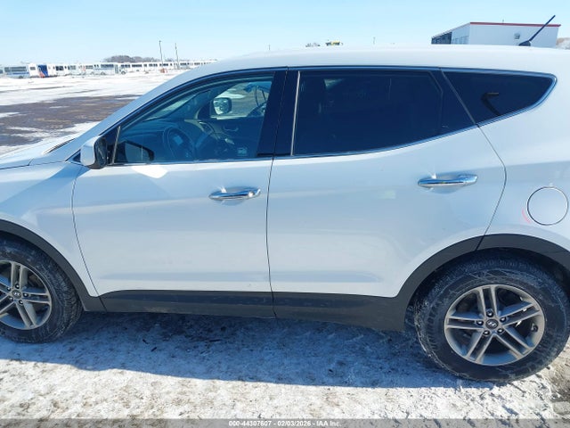 5XYZTDLBXJG560588 Hyundai Santa Fe Sport 2.4l