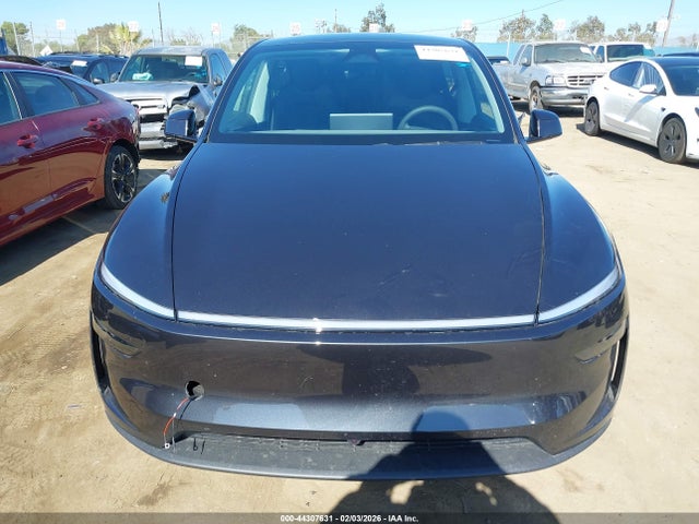 44307631 :رقم المزاد ، 7SAYGDED1TF427181 vin ، 2026 Tesla Model Y Premium Rear-wheel Drive/standard Rear-wheel Drive مزاد بيع