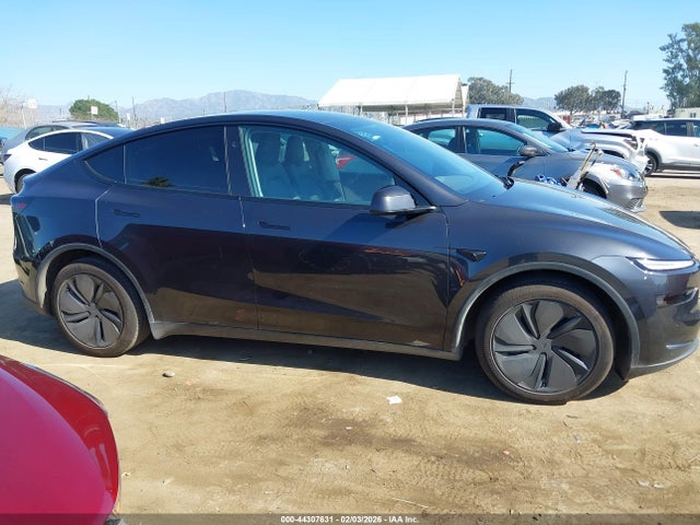 44307631 :رقم المزاد ، 7SAYGDED1TF427181 vin ، 2026 Tesla Model Y Premium Rear-wheel Drive/standard Rear-wheel Drive مزاد بيع