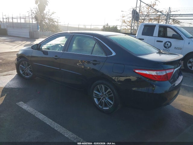 4T1BF1FK0GU216368 Toyota CAMRY SE