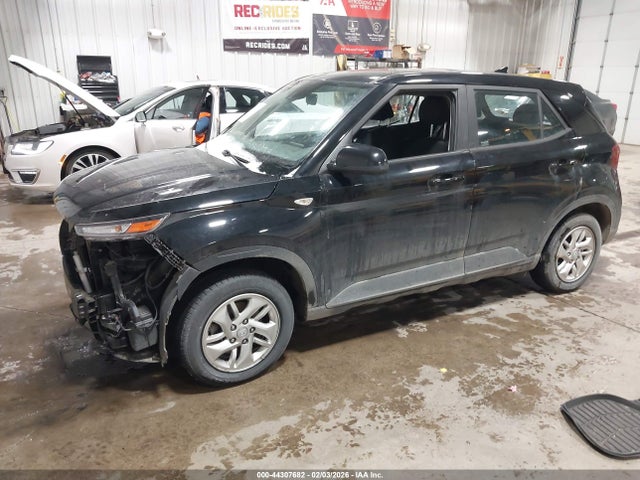 Hyundai Venue Se 2022 KMHRB8A39NU160351 Image 2