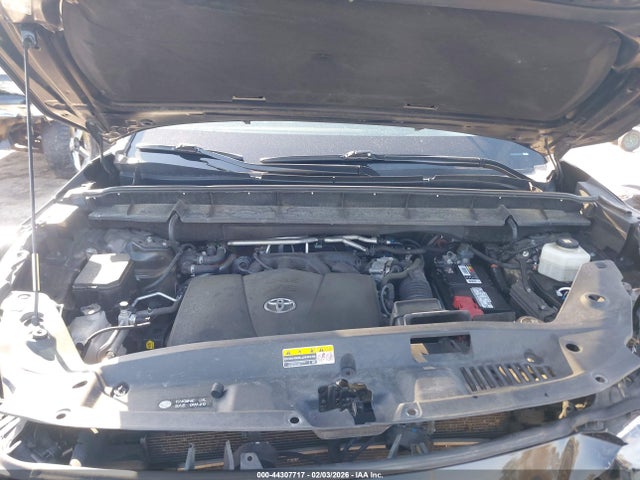5TDGZRAH7MS531924 Toyota Highlander Xle