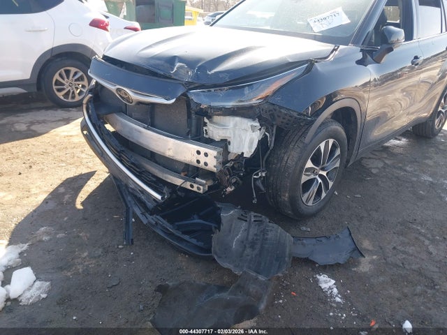 5TDGZRAH7MS531924 Toyota Highlander Xle