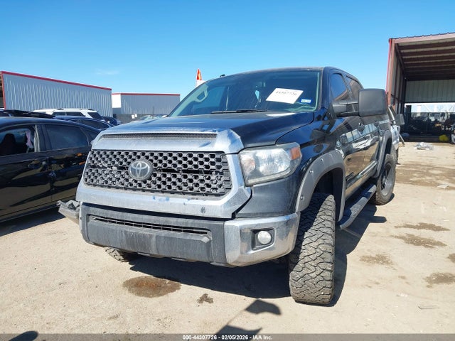2018 TOYOTA TUNDRA 5TFDY5F16JX692801 Photo 1