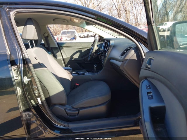 Продажа на аукционе авто 2015 Kia Optima Lx, vin: KNAGM4A79F5613877, номер лота: 44307728