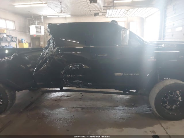 2022 Ram 2500 Limited Longhorn  4x4 6'4 Box მანქანა იყიდება აუქციონზე, vin: 3C6UR5PL3NG158072, აუქციონის ნომერი: 44307733