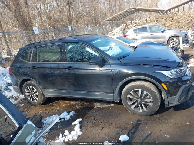 44307741 :رقم المزاد ، 3VVFB7AX1PM093743 vin ، 2023 Volkswagen Tiguan 2.0t S مزاد بيع