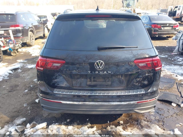 44307741 :رقم المزاد ، 3VVFB7AX1PM093743 vin ، 2023 Volkswagen Tiguan 2.0t S مزاد بيع
