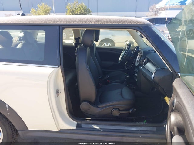2012 MINI COOPER WMWSU3C5XCT259343 Photo 4