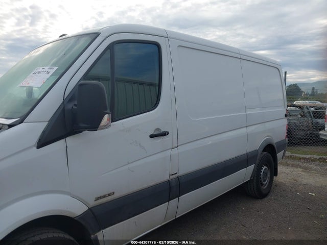 Mercedes-Benz Sprinter 2500 Normal Roof 2015 WD3PE7CCXFP146656 Image 14