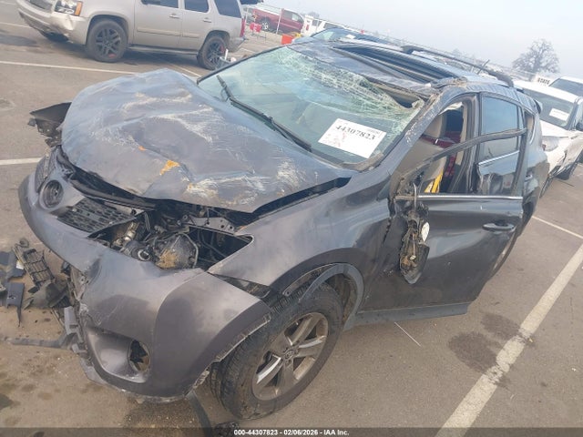 44307823 :رقم المزاد ، JTMWFREV3FJ052405 vin ، 2015 Toyota Rav4 Xle مزاد بيع