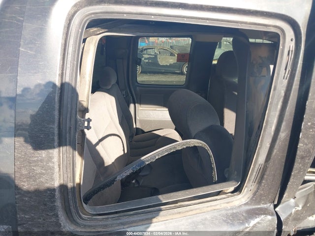 44307834 :رقم المزاد ، 2GTEC19T551301648 vin ، 2005 Gmc Sierra 1500 Sle مزاد بيع