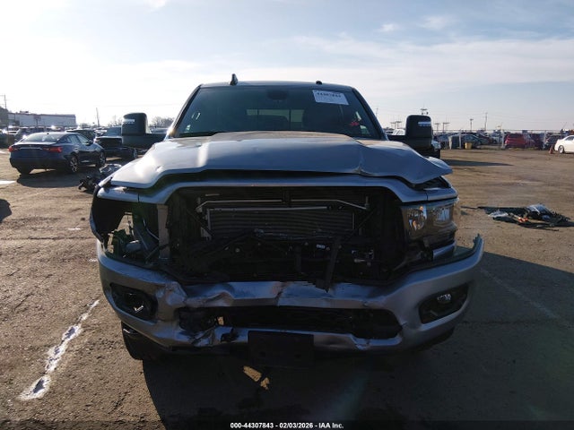 44307843 :رقم المزاد ، 3C6UR5DL2PG517242 vin ، 2023 Ram 2500 Big Horn  4x4 6'4 Box مزاد بيع
