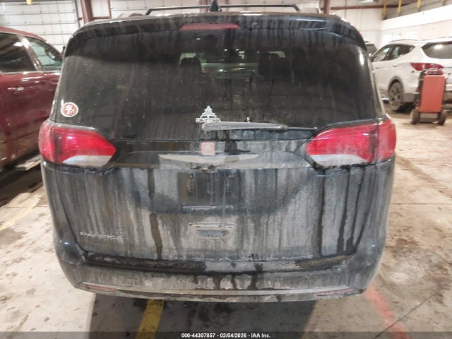 2017 Chrysler Pacifica Touring-l მანქანა იყიდება აუქციონზე, vin: 2C4RC1BG4HR544095, აუქციონის ნომერი: 44307857
